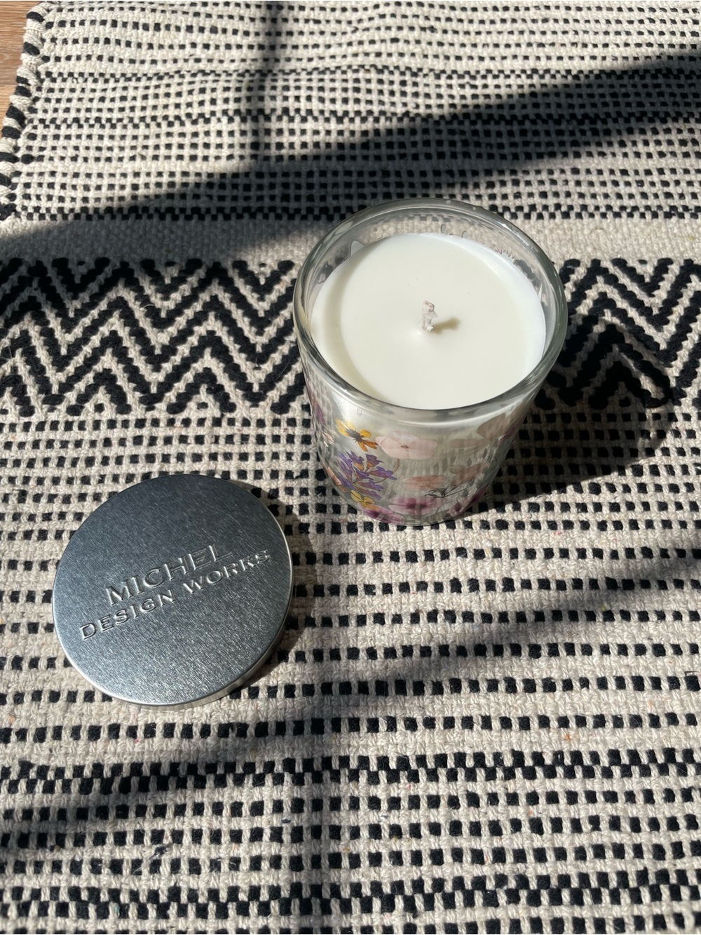 Michel Design Works pressed flowers candle